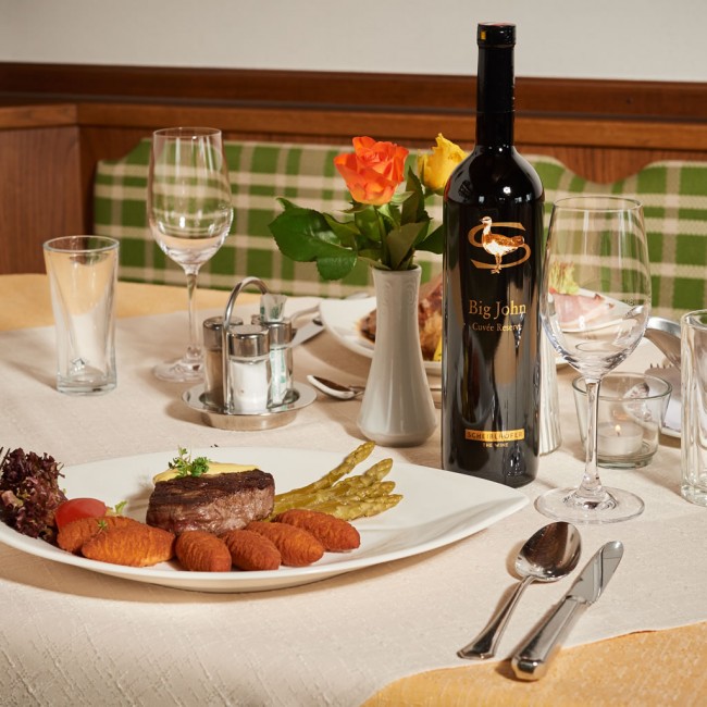 Gedeckter Tisch im Gasthof Stockerwirt