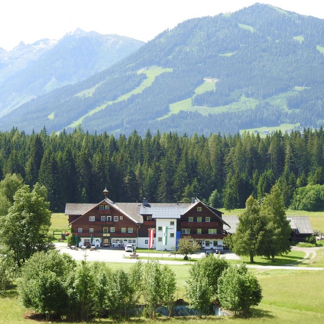 Hotel Gasthof Stockerwirt inmitten der Natur in Ramsau